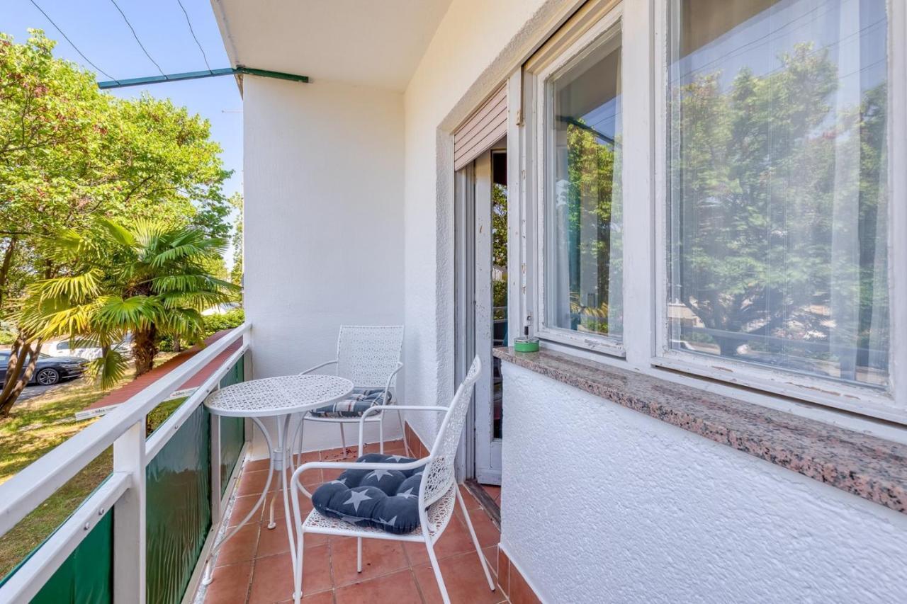Apartment Gaby With Balcony Porec Ngoại thất bức ảnh